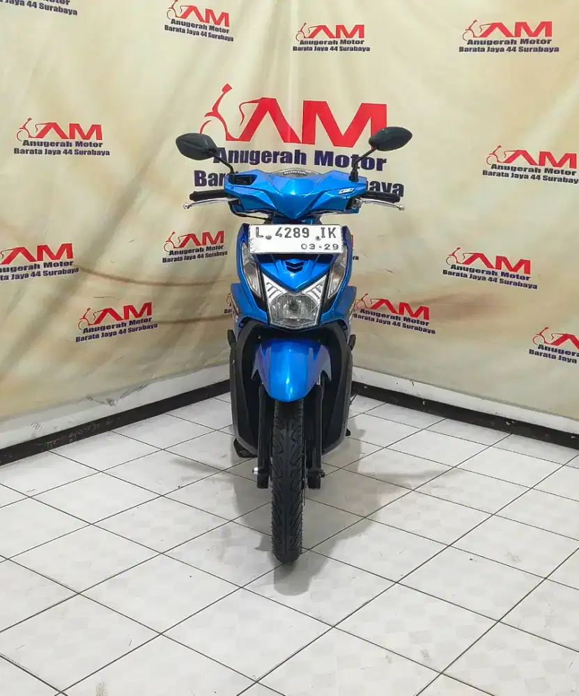 Honda Beat fi Tahun 2014 biru putih