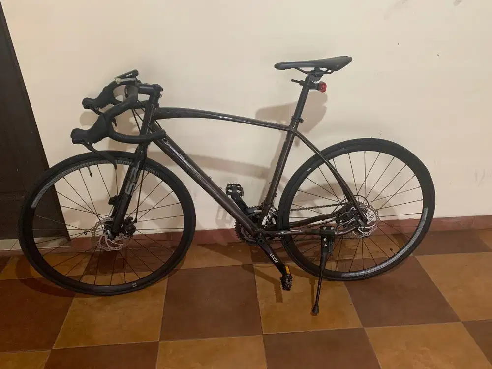 Sepeda Chocolate warna model Element FRC 52 Shimano, excellent condisi