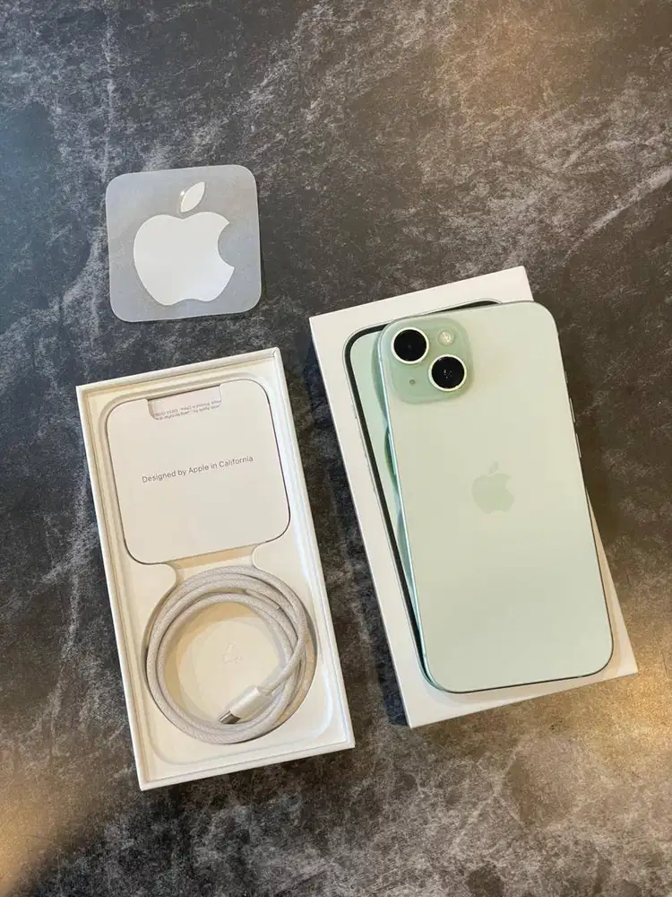 Iphone 15 128gb ibox garansi April 2026