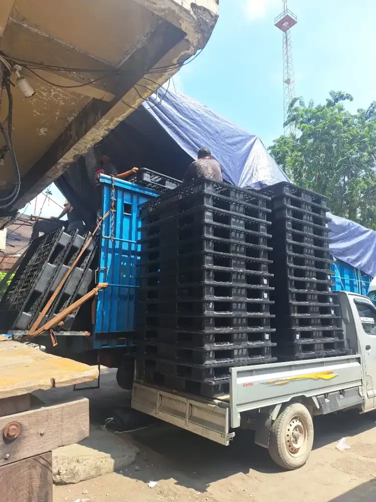 Pallet Plastik Second Bagus Like New