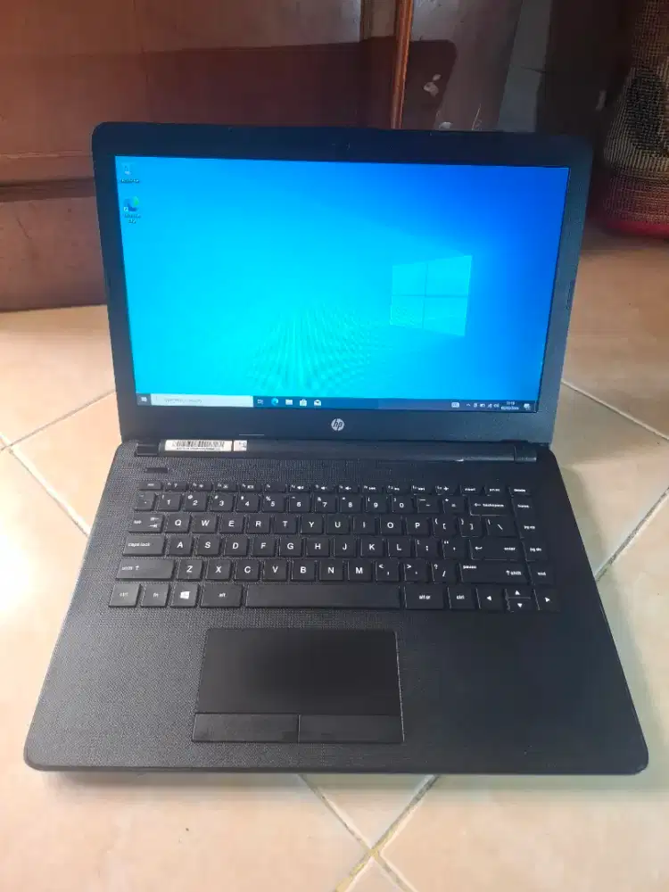 Laptop Second HP 14 bw015au Amd A9