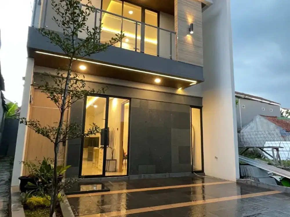 Hunian 2 lantai dengan Desain Modern Minimalis. Siap Huni Dekat Jakarta Selatan
