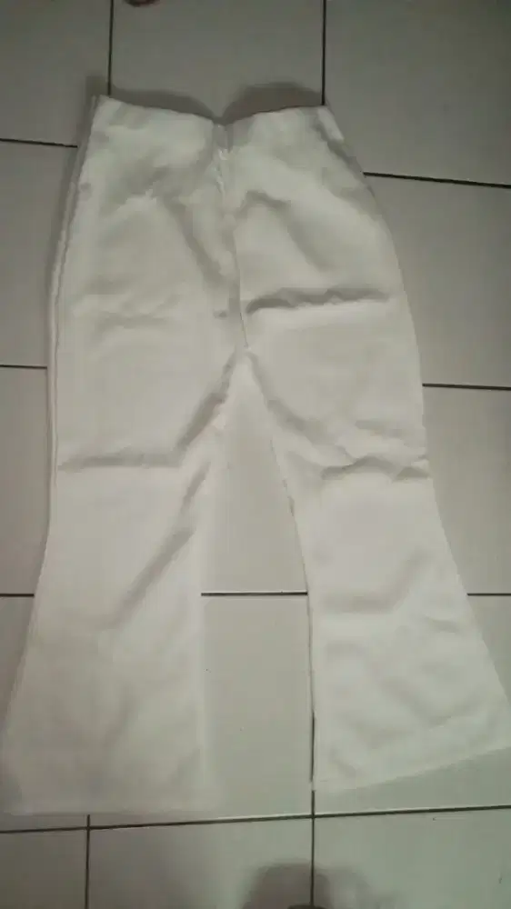 Barang masih baru under 25k/100k