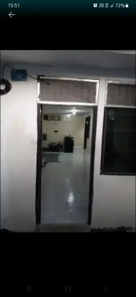 Jual tanah + bangunan