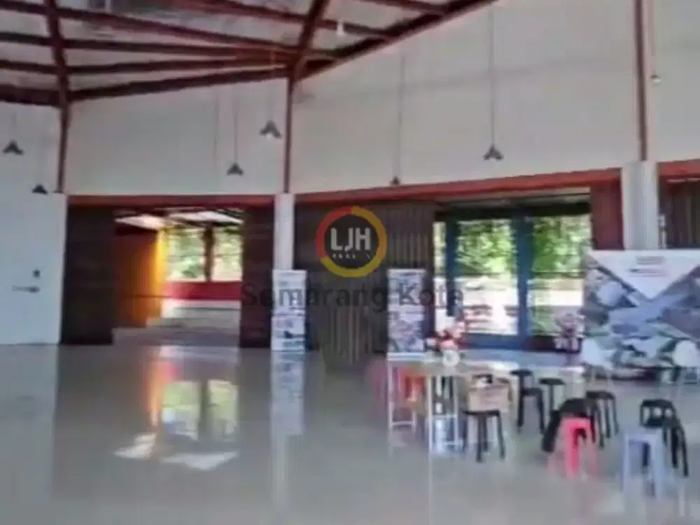 Bangunan usaha di Puri Anjasmoro