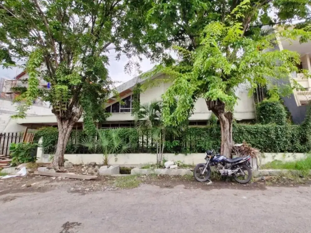Rumah Hitung Tanah Murah Dharmahusada Indah Timur dekat Kertajaya Indah