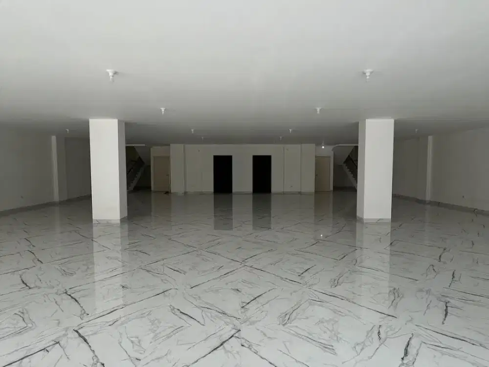 Dijual dan Disewakan Gedung Baru 3.5 Lantai Cocok Untuk Perkantoran, Klinik, Dan sekolah Di Duren Sawit. Jakarta Timur