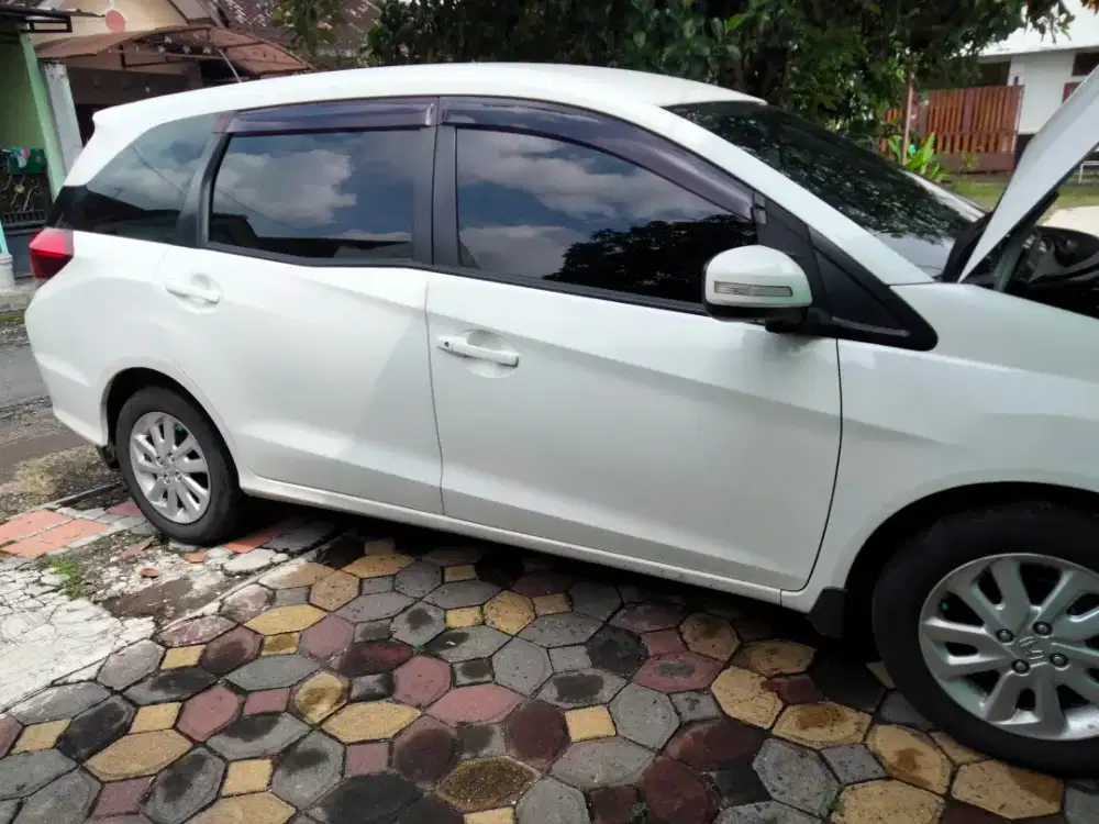 HONDA MOBILIO MATIC 2014