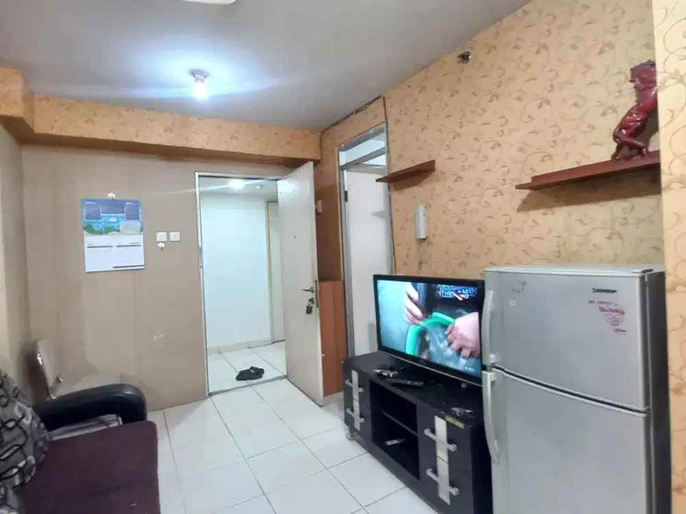 Sewa Apatemen Bulanan gading nias 2kamar full furnished lt 7 EMERALD
