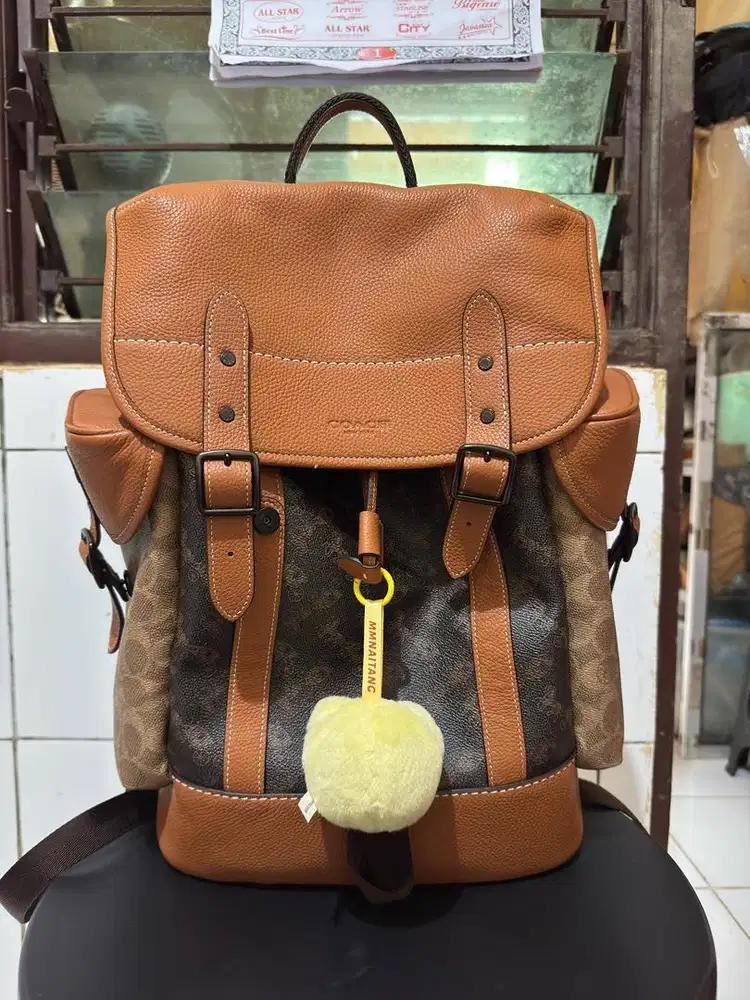 BACKPACK COACH HITCH