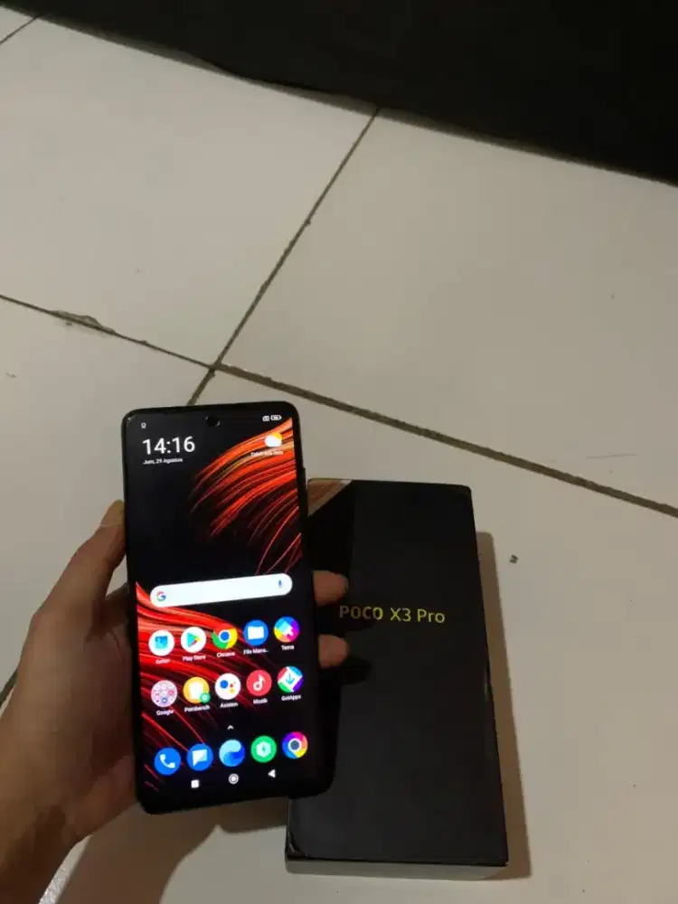 poco x3 pro ram 6+2/128 Snapdragon 860 gaming