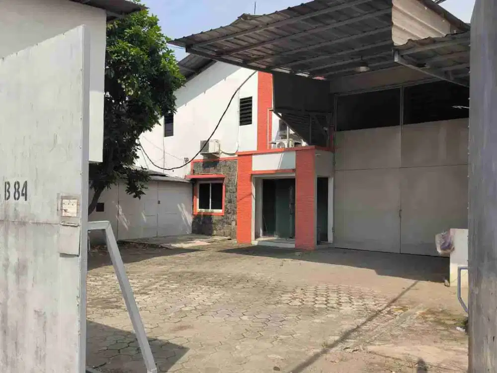Disewakan Gudang di Kavling DPR Cipondoh