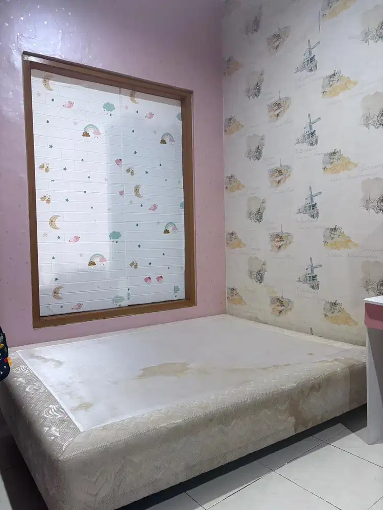 Dipan kasur 180x200 jual cepat aja