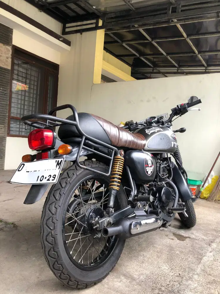 Jual Kawasaki W175 Caferacer