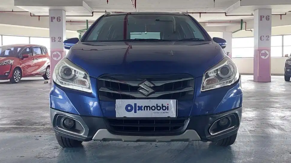DP MURAH Suzuki SX4 1.5 S-Cross Bensin-AT 2016 Biru CZMQB