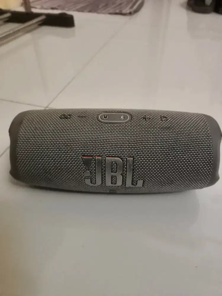JBL charge 5 bekas
