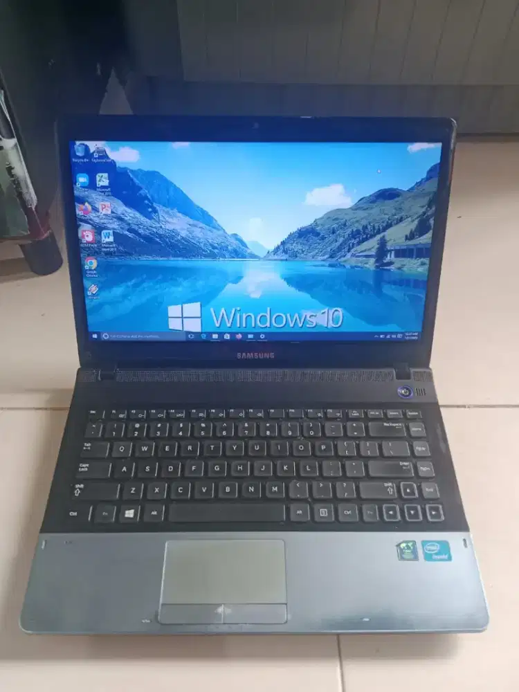 Laptop samsug ram 10gb windows 10 layar 14inch siap pake(bsa nego)