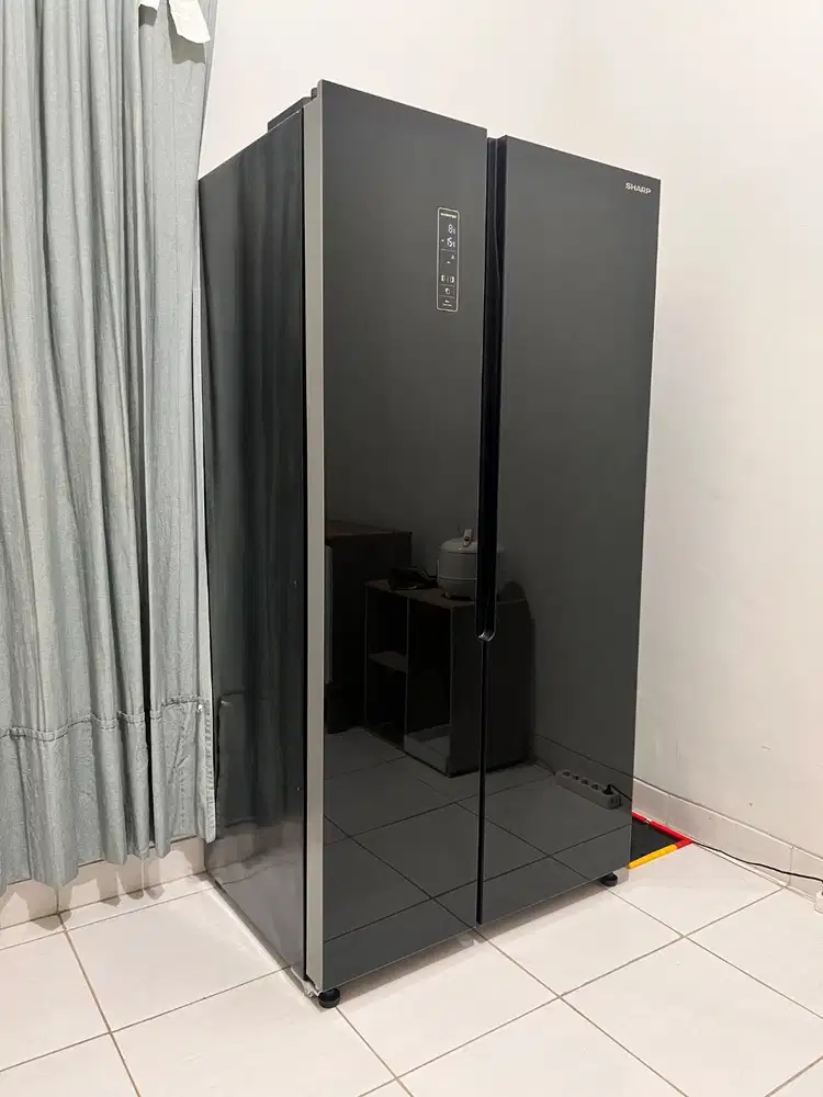 Kulkas Sharp Inverter 2 pintu Side by side