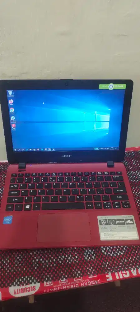 notebook Acer Aspire Intel Celeron ram 4GB HDD 500GB layar 11.6in