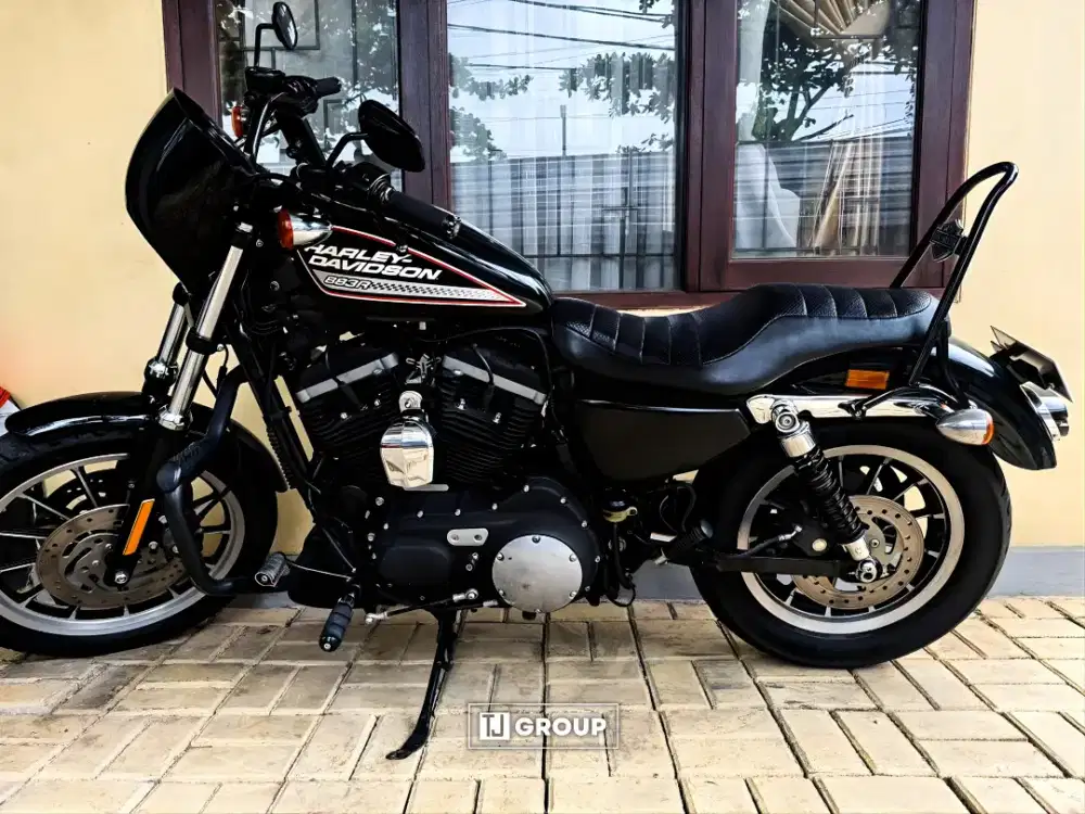 FOR SALE!! Harley Davidson HD Sportster 883R 2010