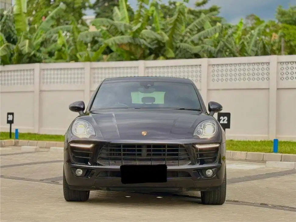 (Warranty On) Porsche Macan 2.0 AT 2018