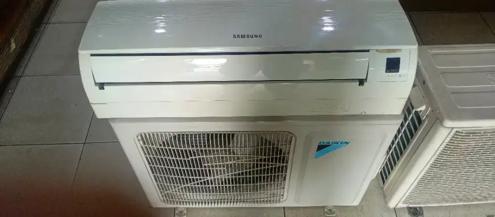Unit acsplit dan pemasangan merk Samsung 3/4pk dingin bagus