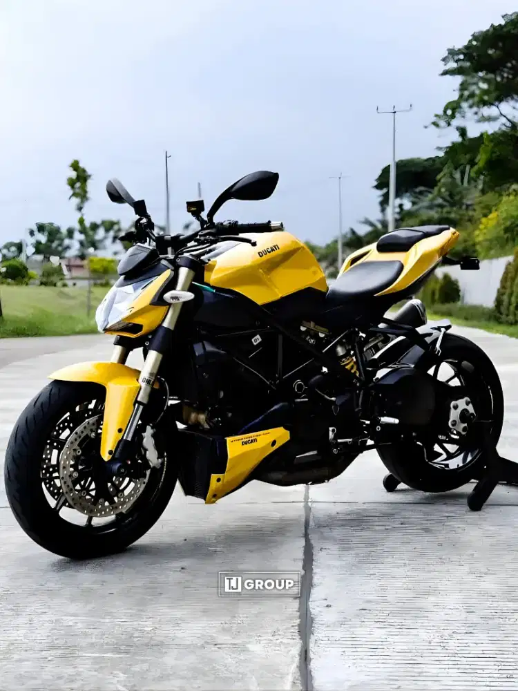 FOR SALE!! Ducati SF 848 2012