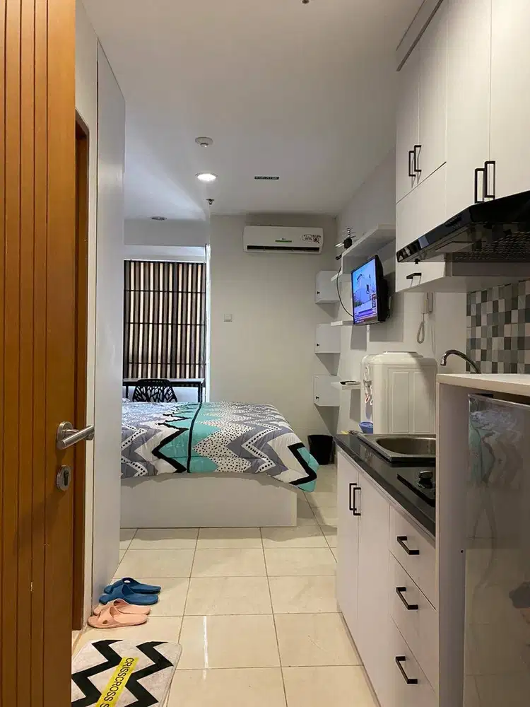 Dijual Apartemen Cinere Bellevue Suites, Studio Fully Furnished