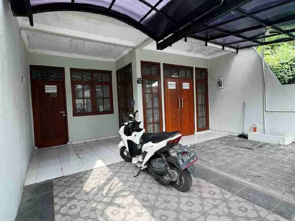 Kontrak sarijadi super murah jalan besar, tanah luas, harga kepepet!