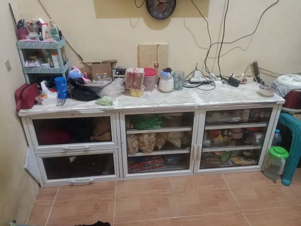 Etalase Kitchenset Dapur Dinding