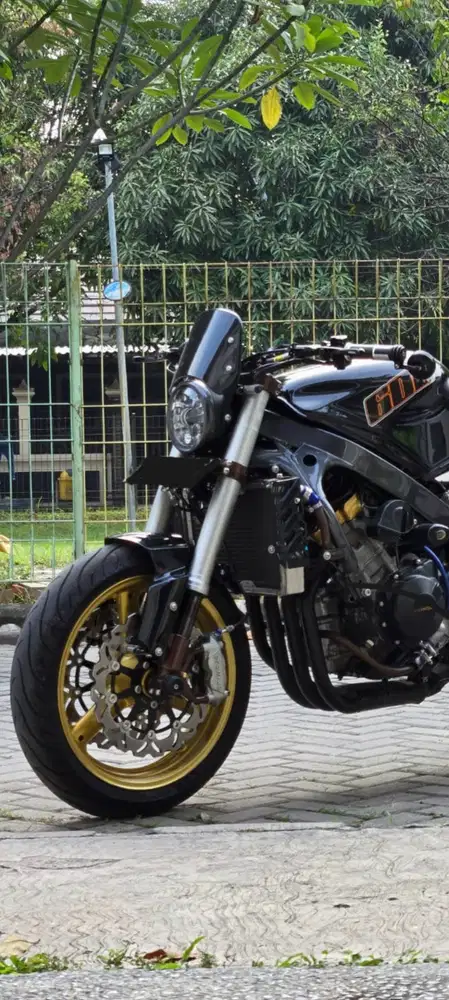Moge CBR600 F2 1990 full paper  custom naked not zx25R zx 25R