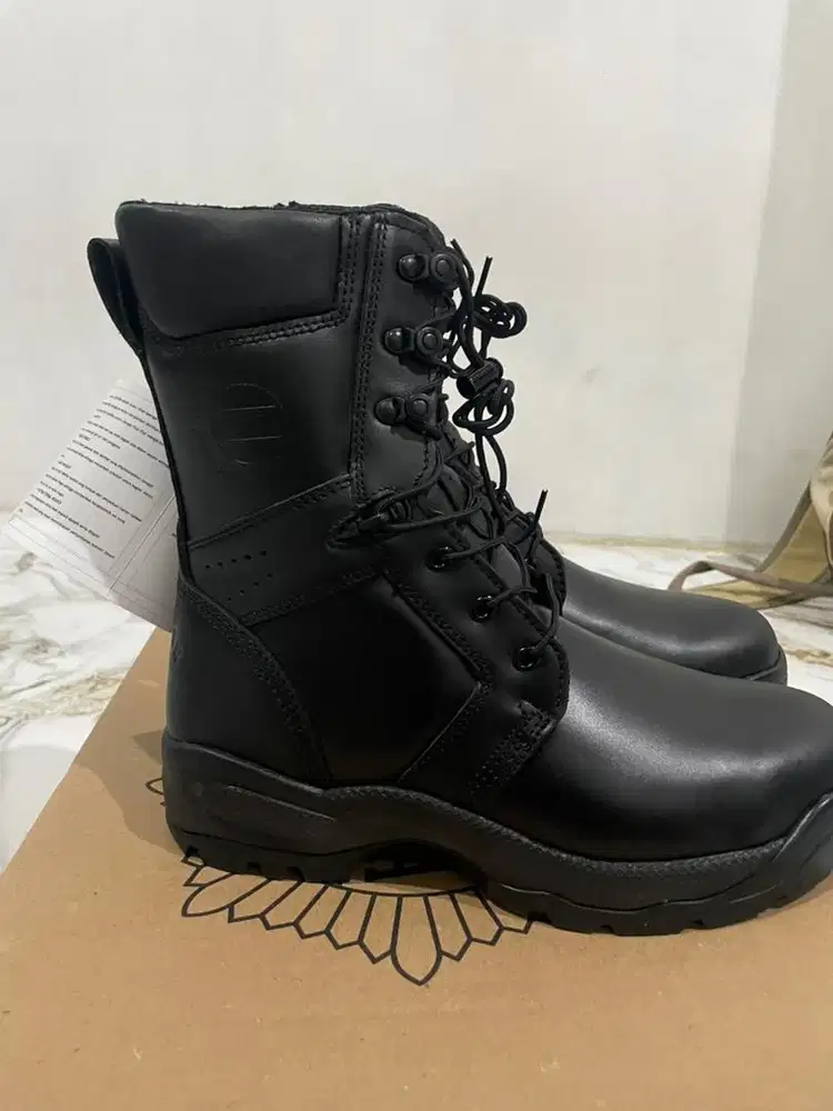 Sepatu kantoran untuk Polisi/TNI/Satpam/Satpol PP dan lain lain