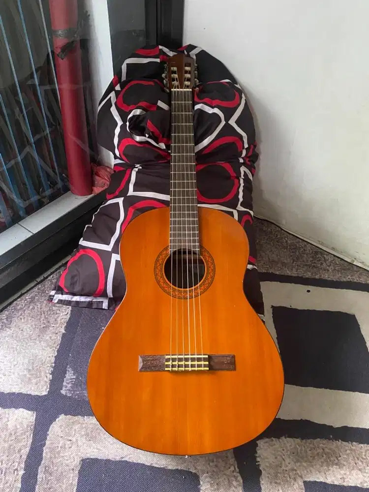 Yamaha CX40 Original Guitar Only