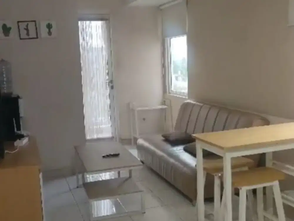 Dijual apartemen 2 bedrooms full furnished di Apartemen Springlake Summarecon Bekasi Tower spesifikasi sbb: