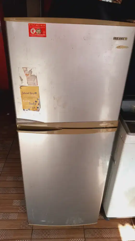 Kulkas 2 pintu merk samsung