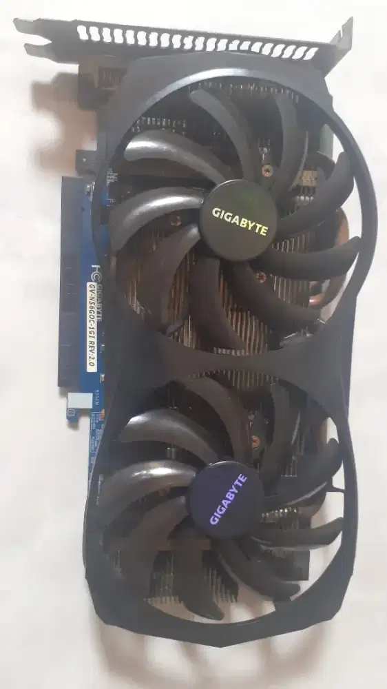 VGA GTX 560. Gigabyte GV-560GOC-1GI