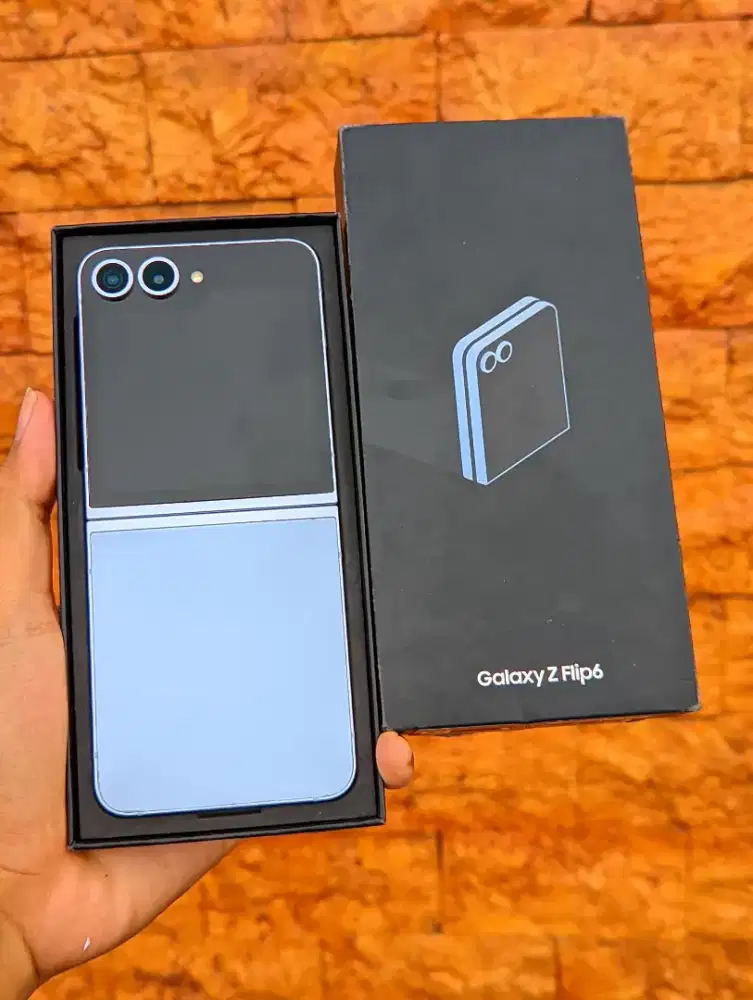 Samsung Z Flip 6 12/256 GB