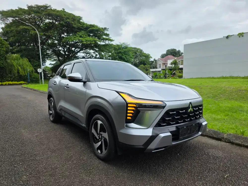 Km 193 Like New Mitsubishi XForce Exceed 2025 nik 2024