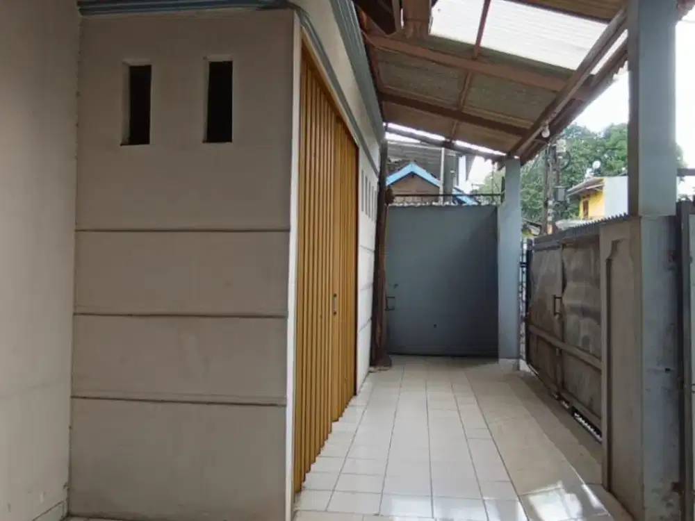 Rumah Luas 200 m² SHM dI Jalan Korma, Kota Baru, Bekasi Barat.