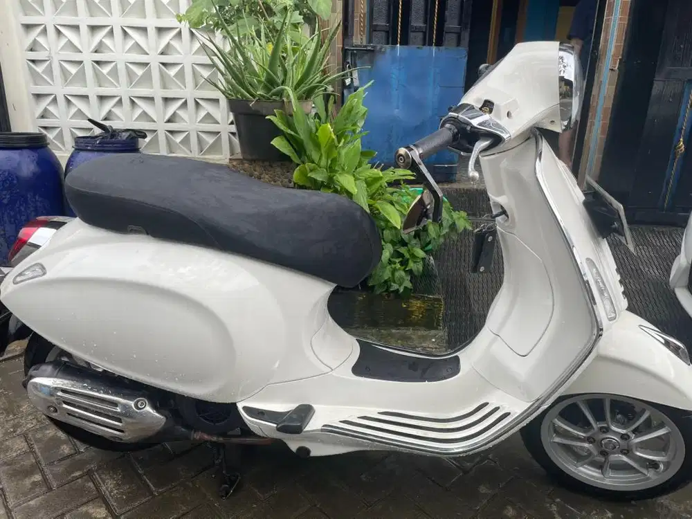 Vespa Primavera (Putih) Dijual Cepat