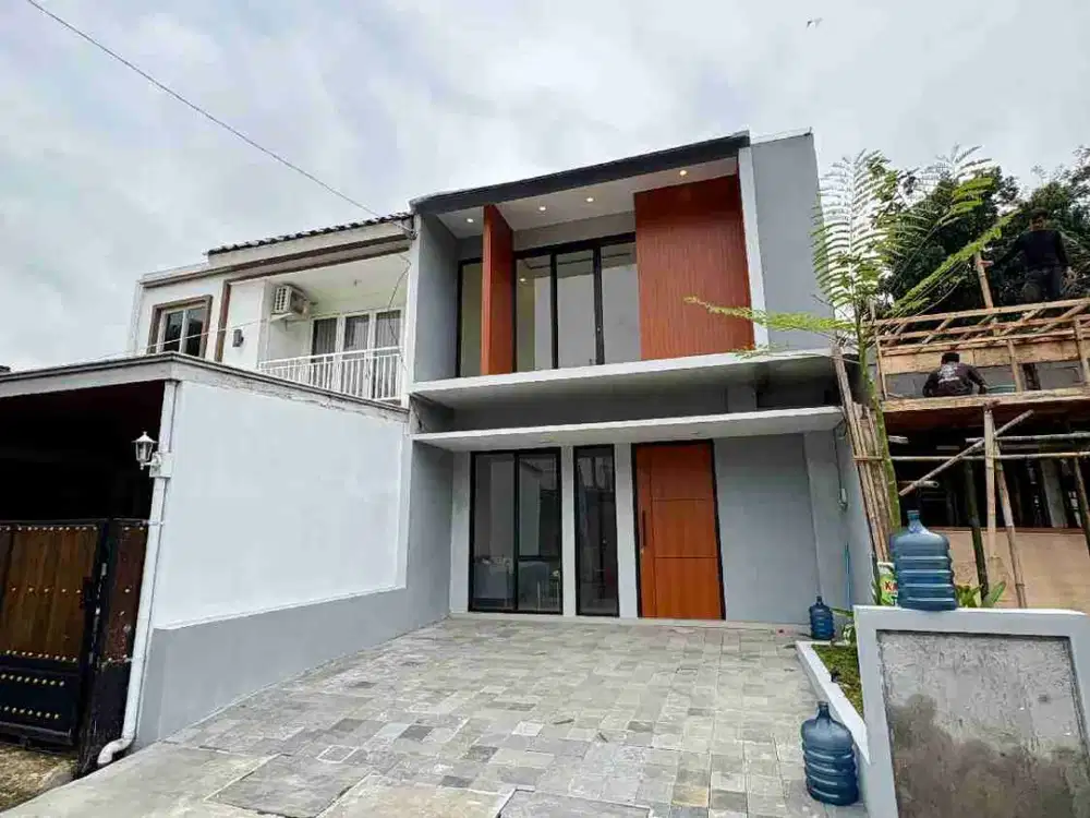 cluster 4 menit ke Exit tol ungaran, dekat gedung DPRD