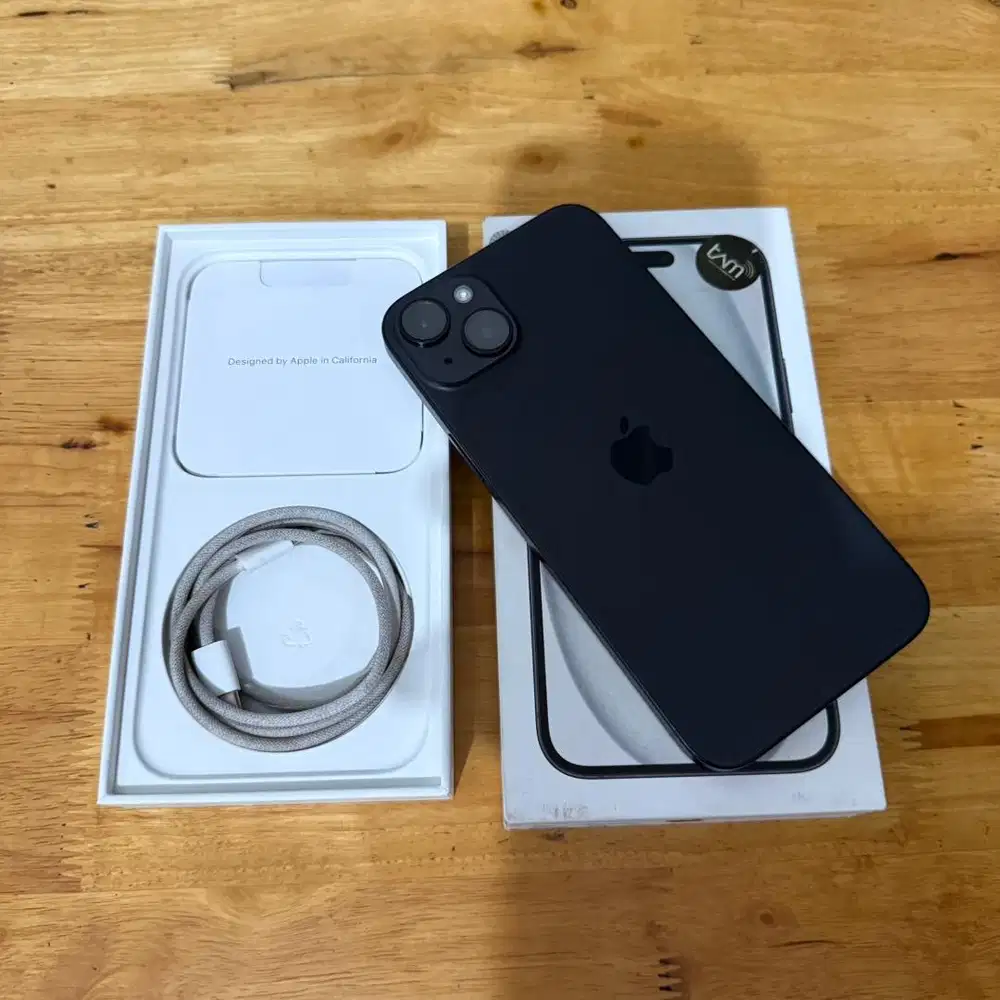iPhone 15 Plus 128GB Black Fullset Garansi Resmi iBox 11 Bulan lagi