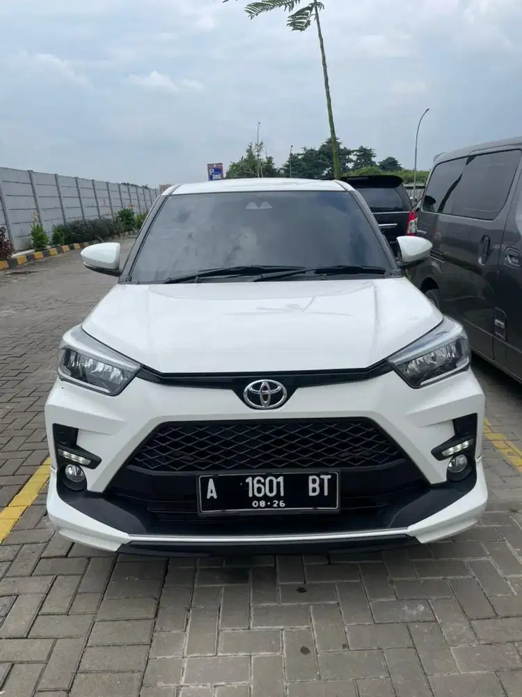 Toyota Raize 1.0 Turbo CVT TSS one tone