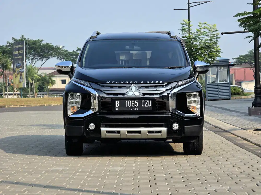 BERGARANSI Mitsubishi Xpander Cross Matic Premium Package 2021