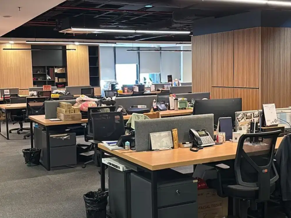 Sewa Kantor Siap Huni 657 M2 di CFX Tower Gatot Subroto Jaksel