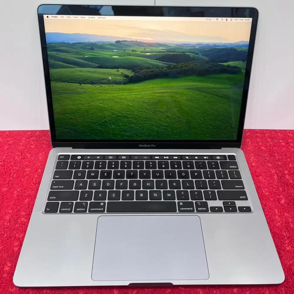 Macbook Pro 13 inch, 2020 Four Thunderbolt 3 Ports