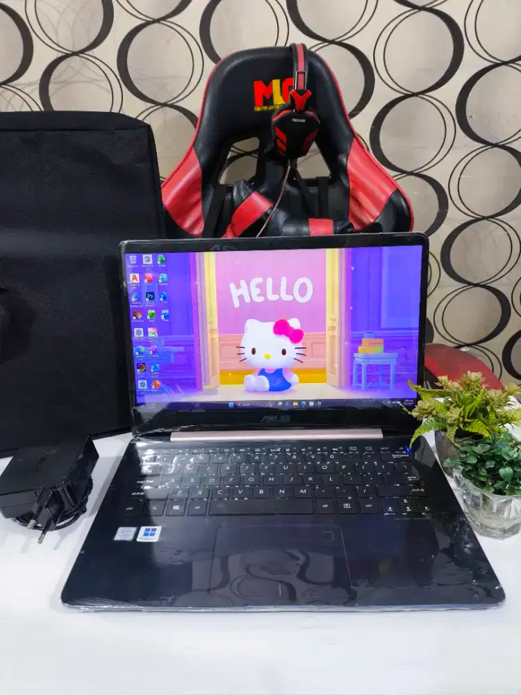 Asus ZenBook UX430U Core i7 RAM 16GB Siap Pakai