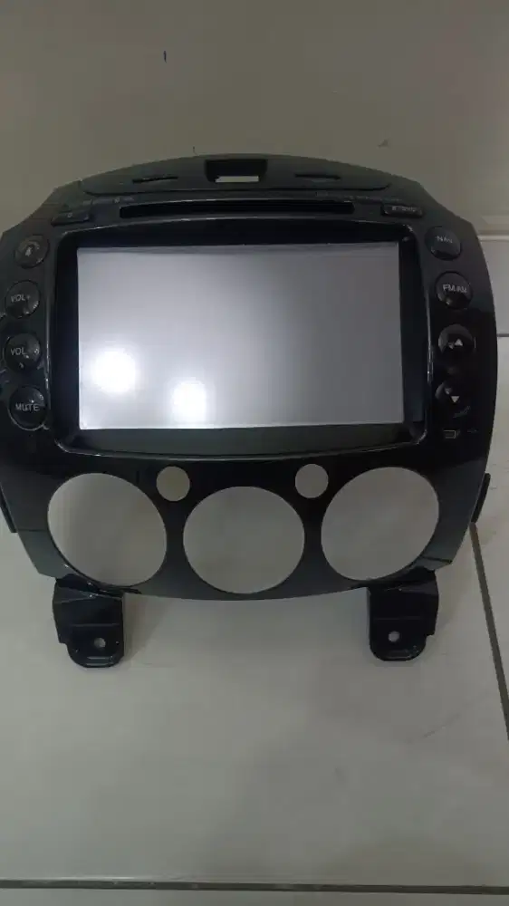 Head unit original mazda 2 old