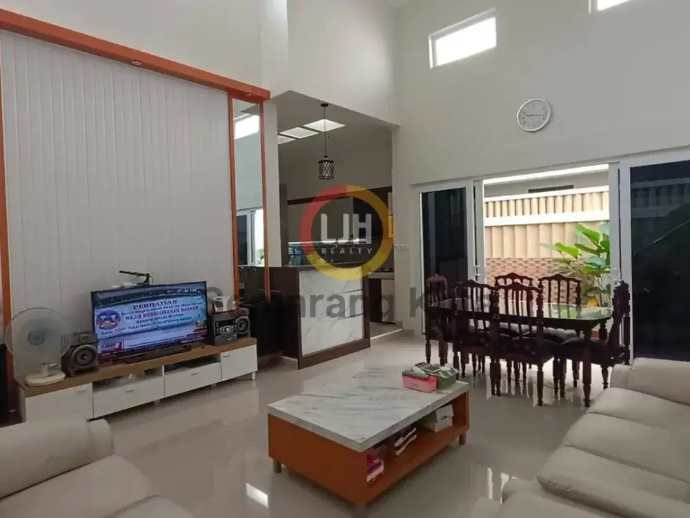 Rumah di jalan Rejomulyo