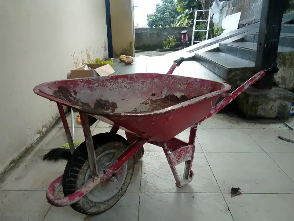 Gerobak bangunan  angkat barang